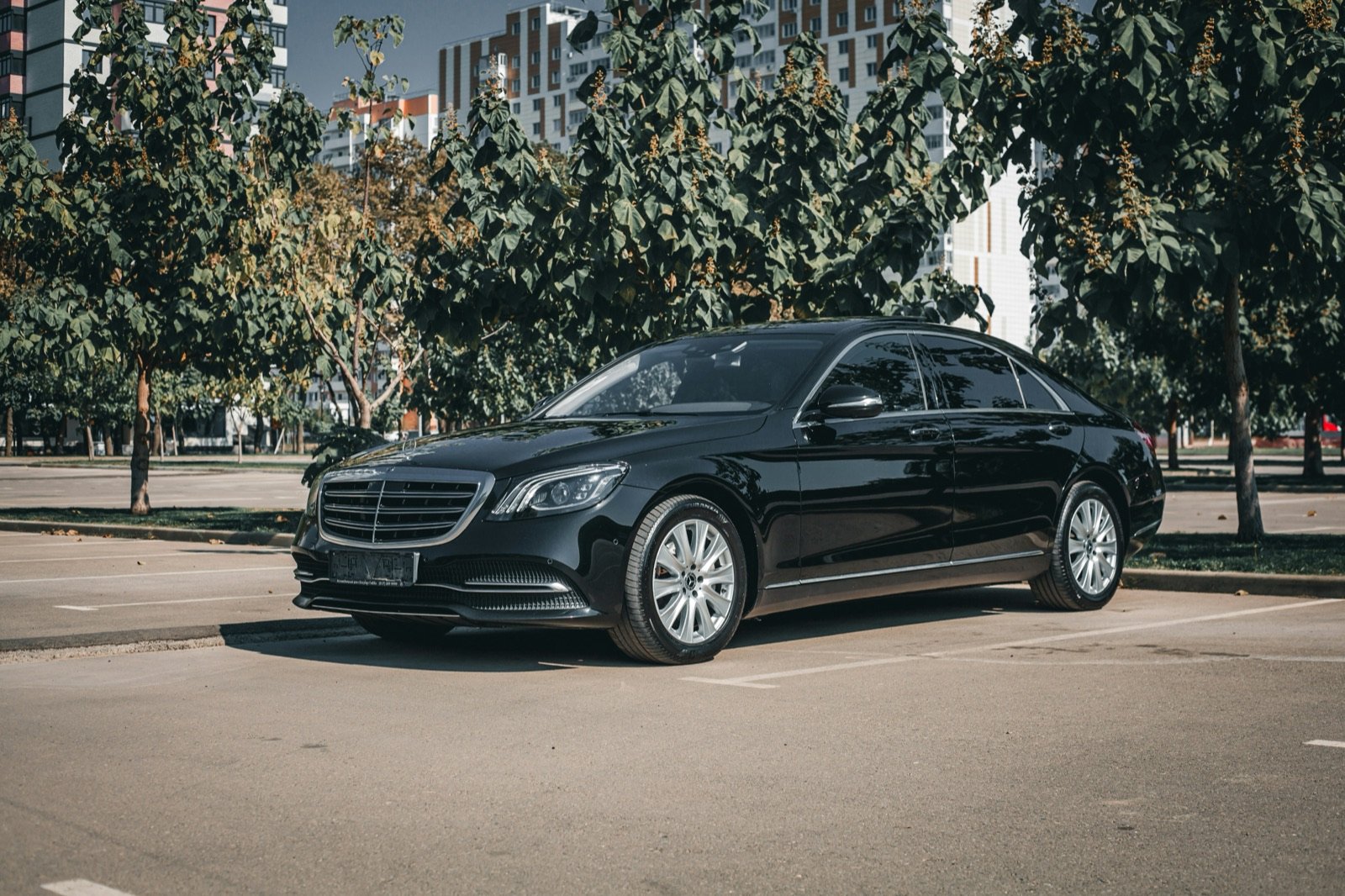 Luxury Mercedes sedan transfer in Cuba